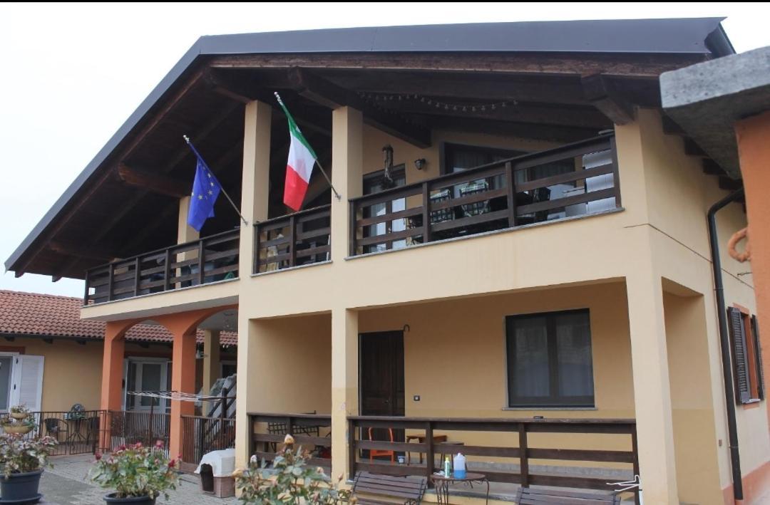 G&G Giusy E Gabry Bed and Breakfast Santhià Exteriör bild